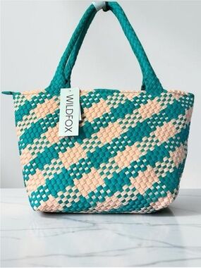 Wildfox Woven Beach Bag / Tote - NWT $125 retail - Turquoise & Cream Neoprene